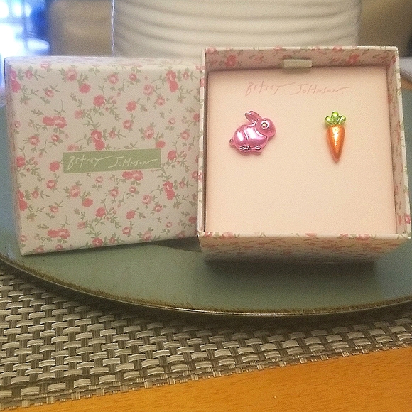 Betsey Johnson Jewelry - Betsey Johnson Pink Bunny and Orange & Carrot Earrings NIB